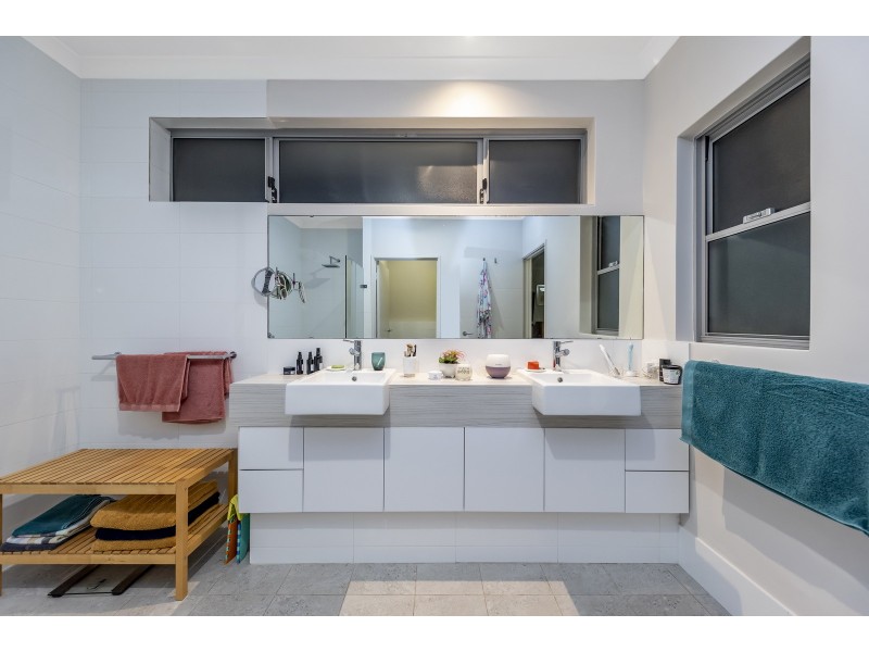 12 Valley Road, Halls Head WA 6210