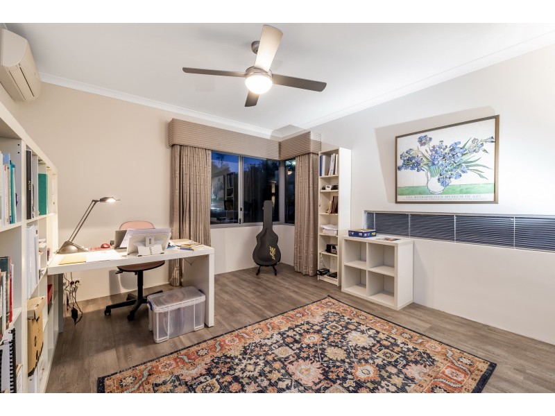 12 Valley Road, Halls Head WA 6210