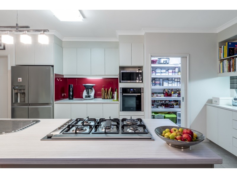 12 Valley Road, Halls Head WA 6210