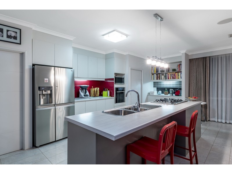 12 Valley Road, Halls Head WA 6210