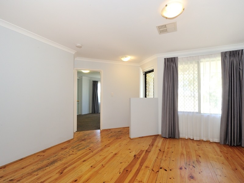 36 Parkfield Boulevard, Bertram WA 6167