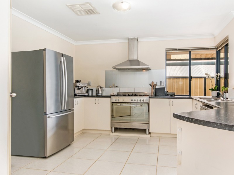 45 Araluen Crescent, Bertram WA 6167