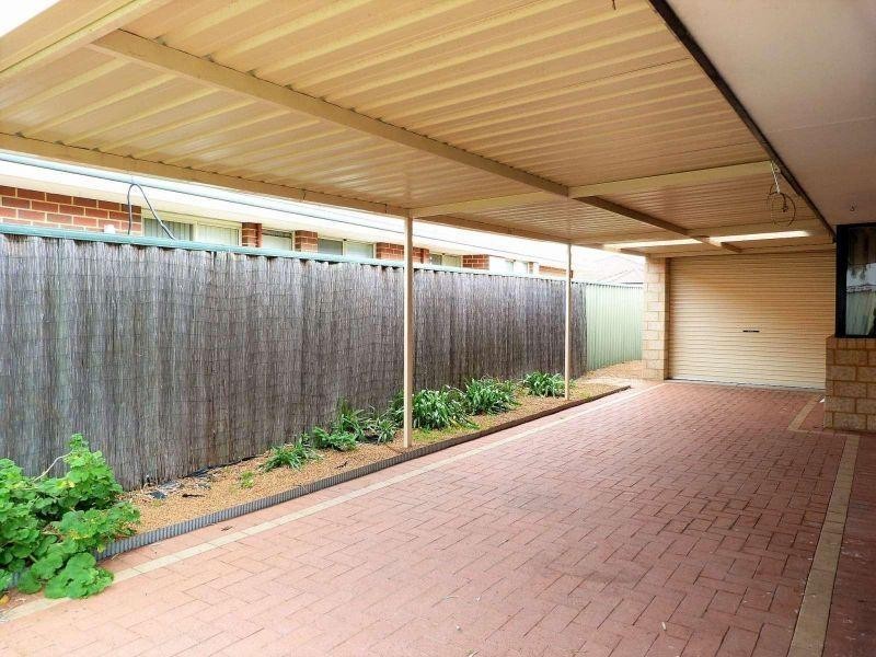 10 Cologne Gardens, Port Kennedy WA 6172