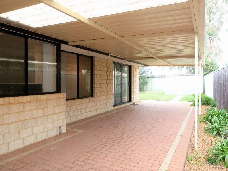 10 Cologne Gardens, Port Kennedy WA 6172