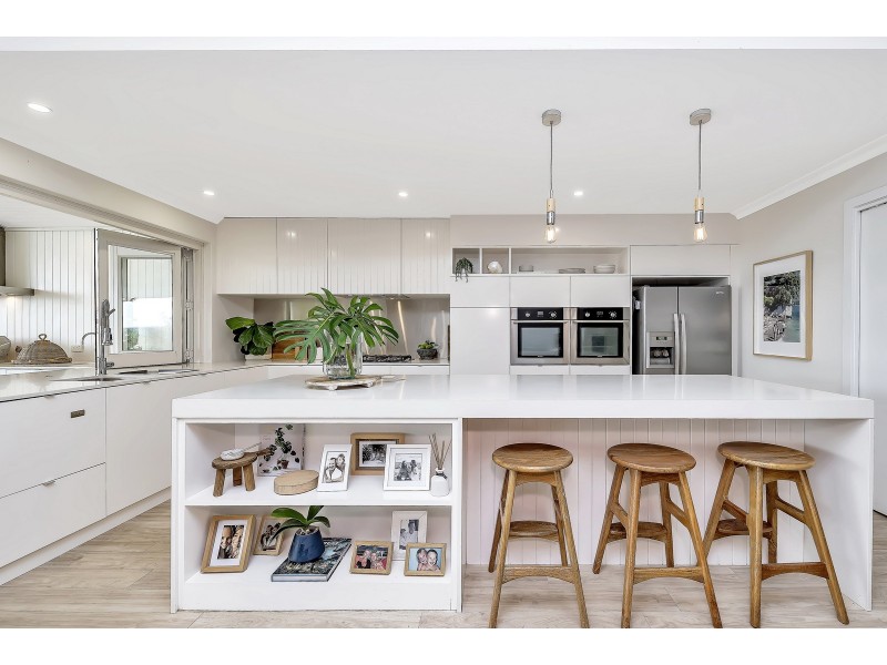 5 Armstrong Street, Halls Head WA 6210