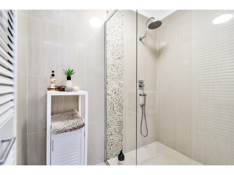 5 Armstrong Street, Halls Head WA 6210