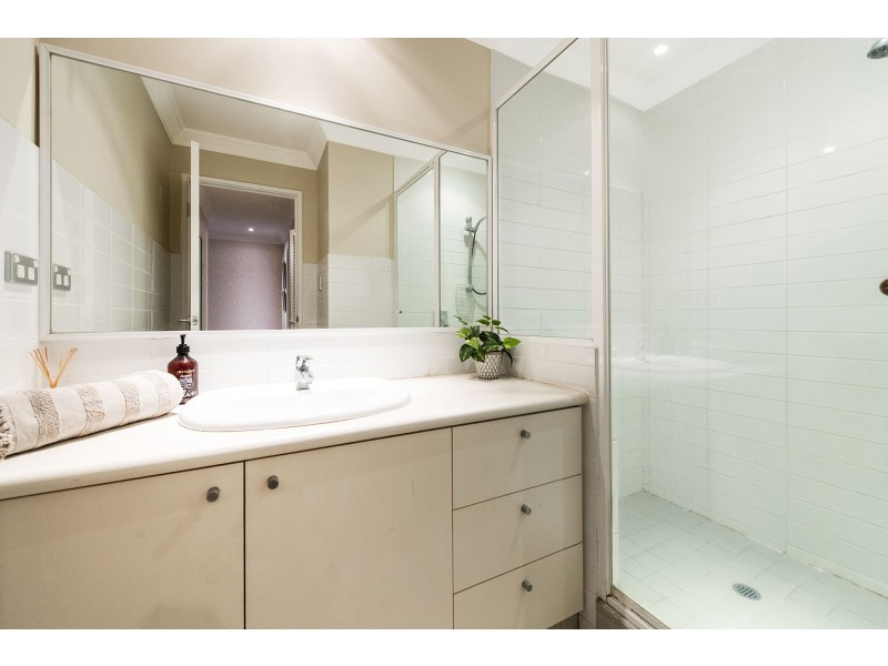 6/1 Breakwater Parade, Mandurah WA 6210