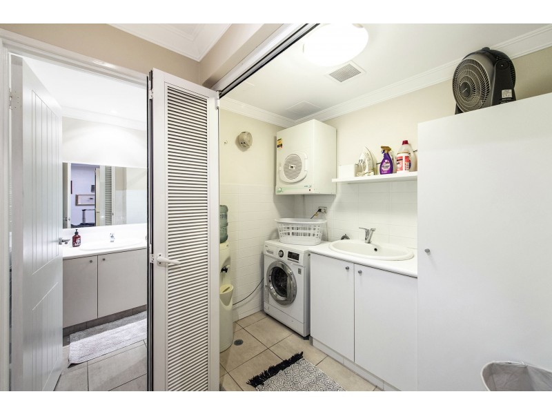 6/1 Breakwater Parade, Mandurah WA 6210