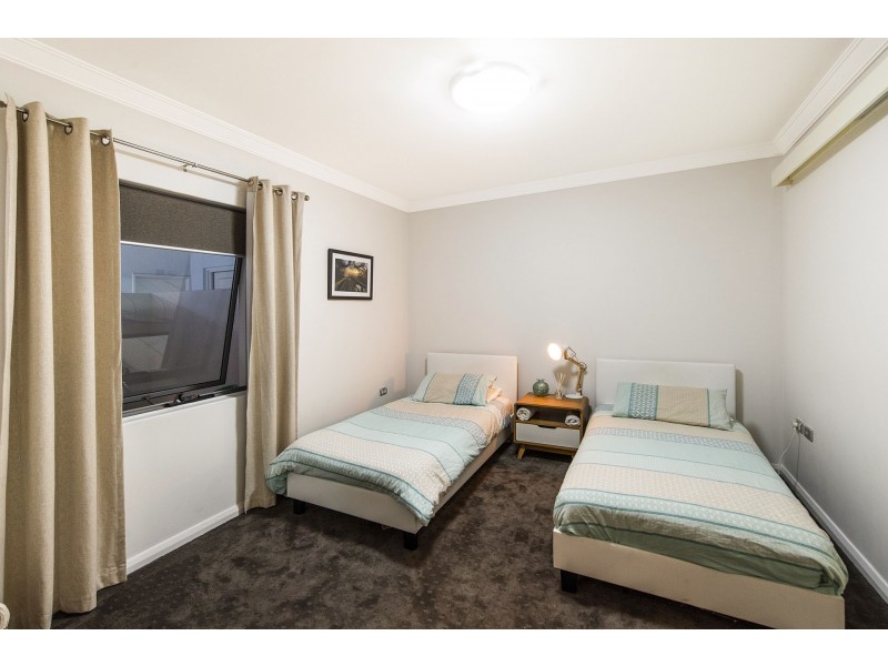 6/1 Breakwater Parade, Mandurah WA 6210