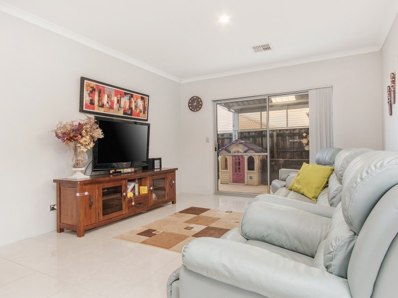 16 Catseye Crescent, Wellard WA 6170