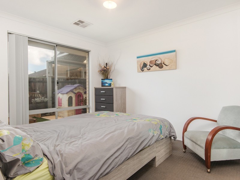 16 Catseye Crescent, Wellard WA 6170