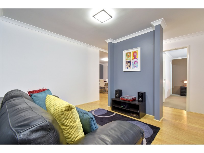 25 Sessilis Road, Banksia Grove WA 6031