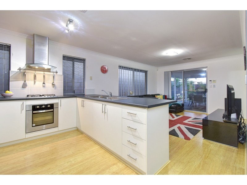 25 Sessilis Road, Banksia Grove WA 6031