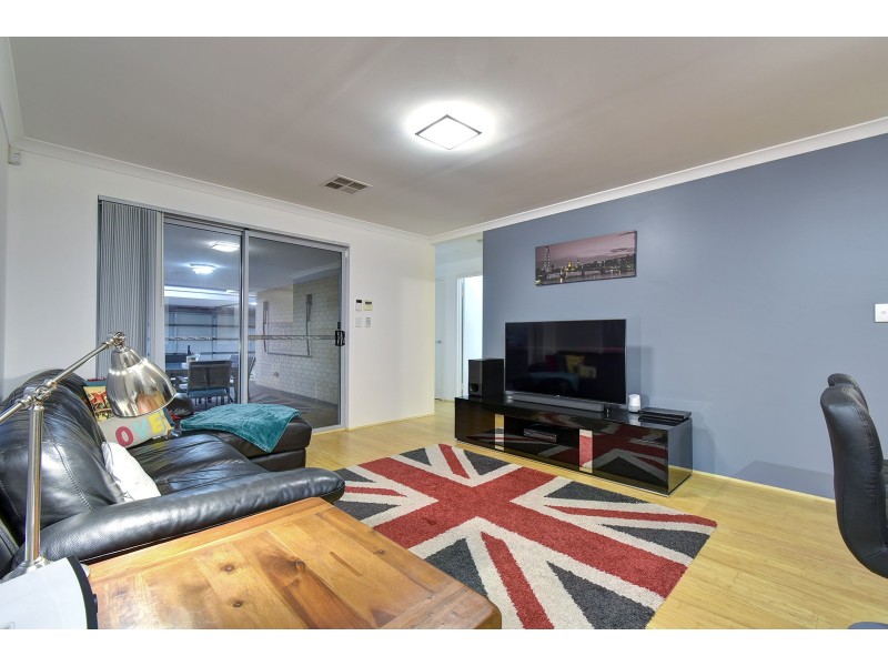 25 Sessilis Road, Banksia Grove WA 6031