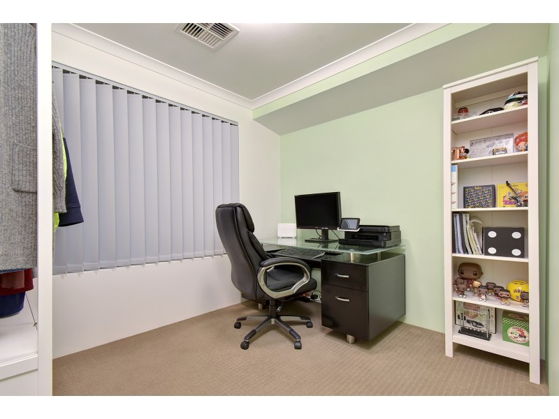 25 Sessilis Road, Banksia Grove WA 6031