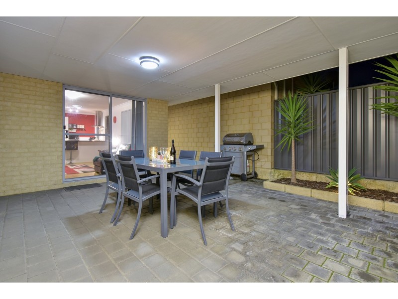 25 Sessilis Road, Banksia Grove WA 6031