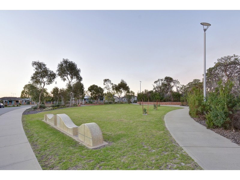 25 Sessilis Road, Banksia Grove WA 6031