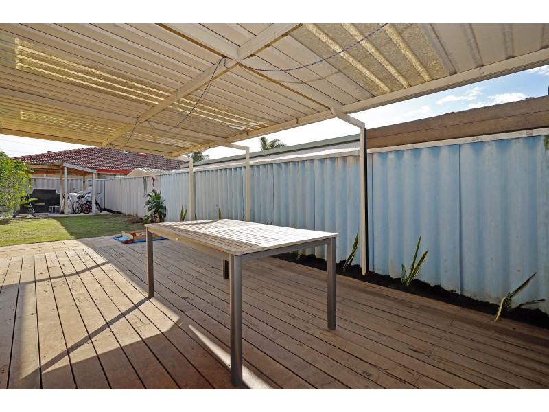 21 Brookside Gardens, Caversham WA 6055