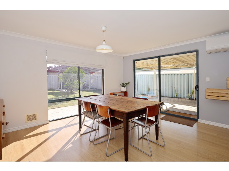 21 Brookside Gardens, Caversham WA 6055