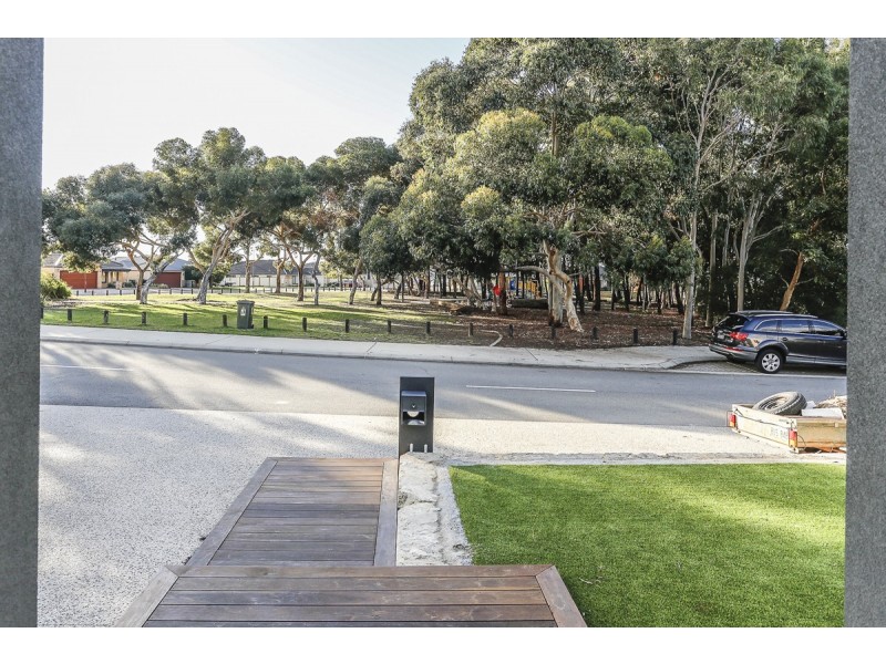 154 ST Stephens Crescent, Tapping WA 6065