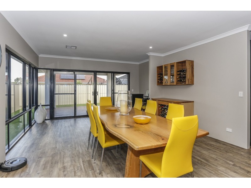 154 ST Stephens Crescent, Tapping WA 6065