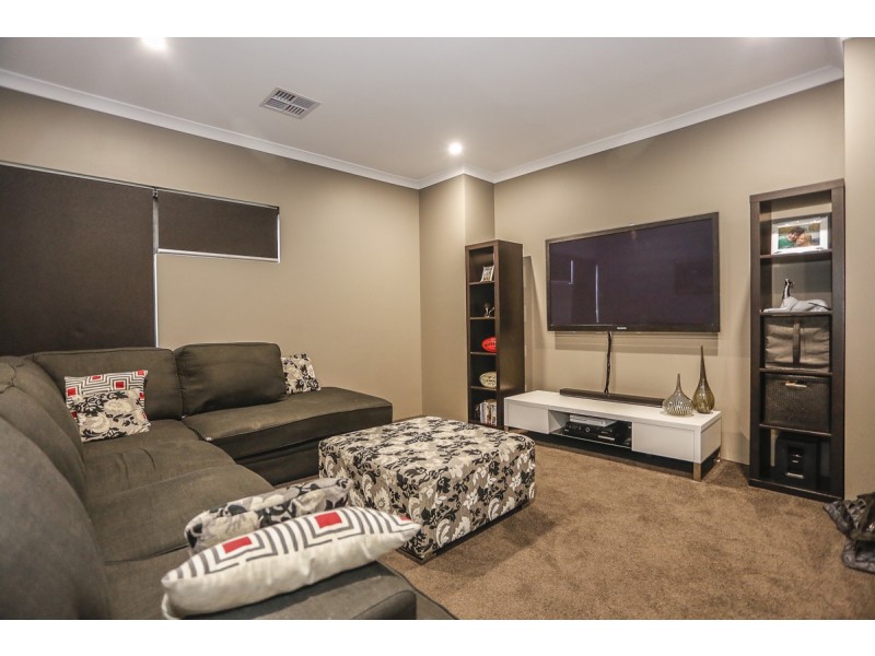 154 ST Stephens Crescent, Tapping WA 6065