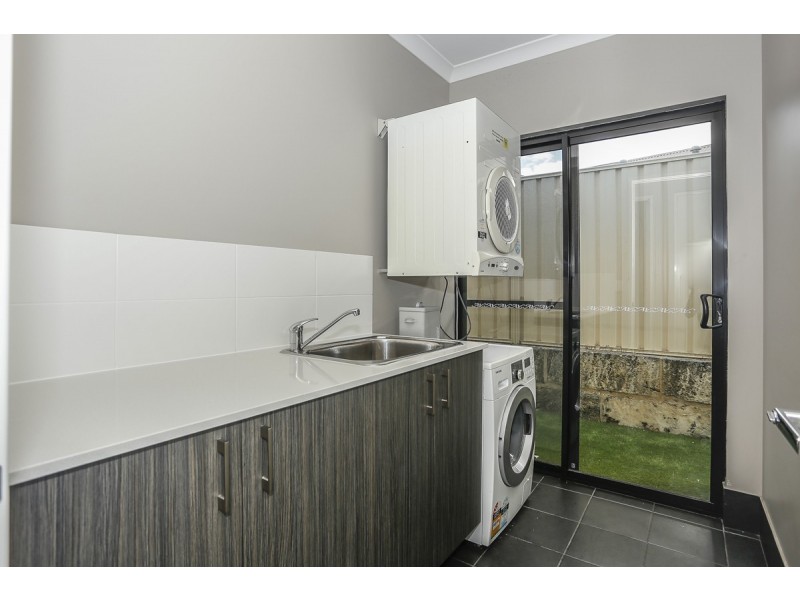 154 ST Stephens Crescent, Tapping WA 6065