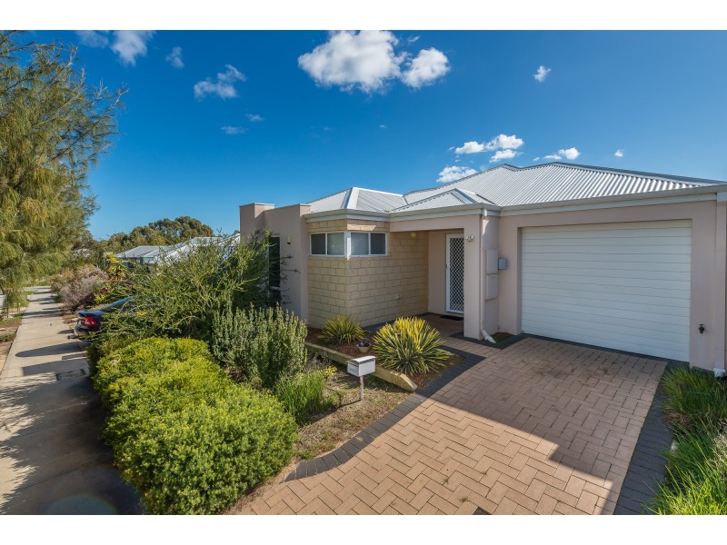 16 Sugarbush Way, Yanchep WA 6035