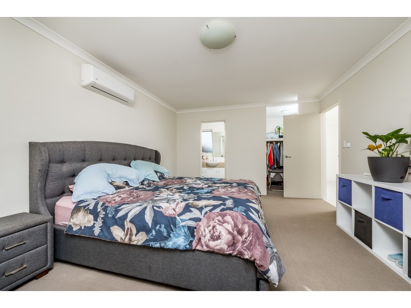 16 Sugarbush Way, Yanchep WA 6035