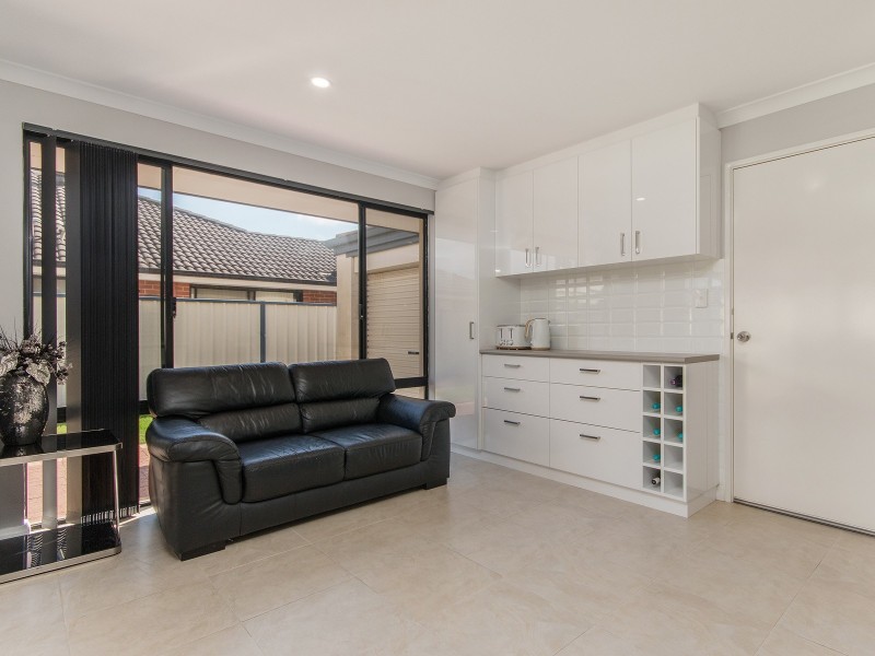 14 Centennial Avenue, Bertram WA 6167