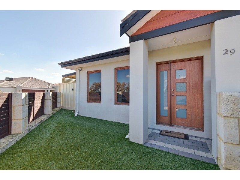 29 Shiraz Boulevard, Pearsall WA 6065
