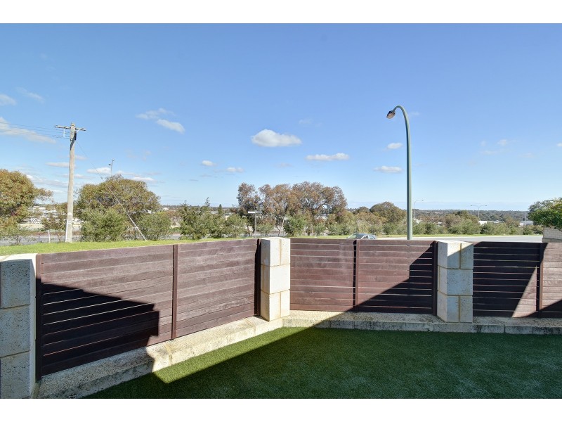 29 Shiraz Boulevard, Pearsall WA 6065