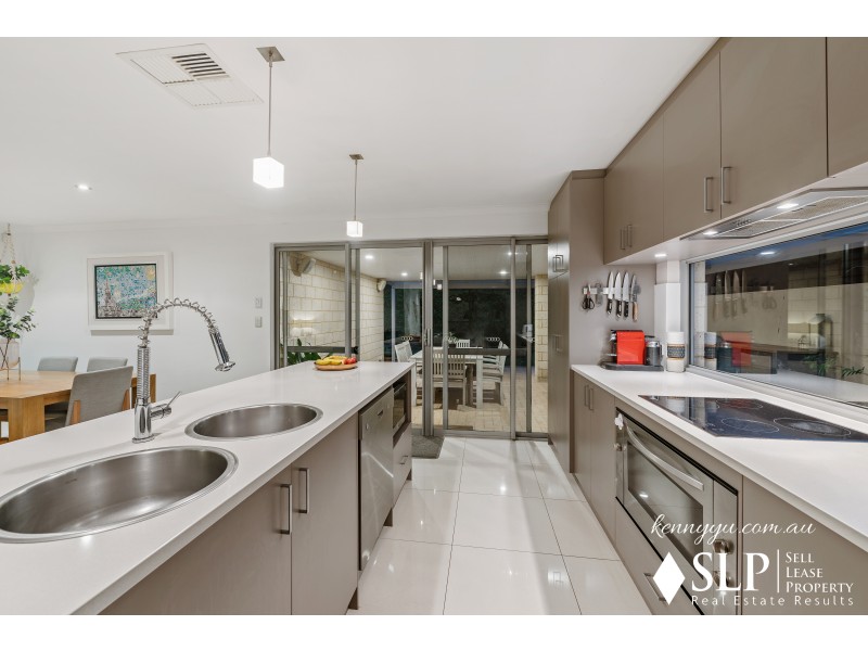 38 Hollins Bend, Madeley WA 6065