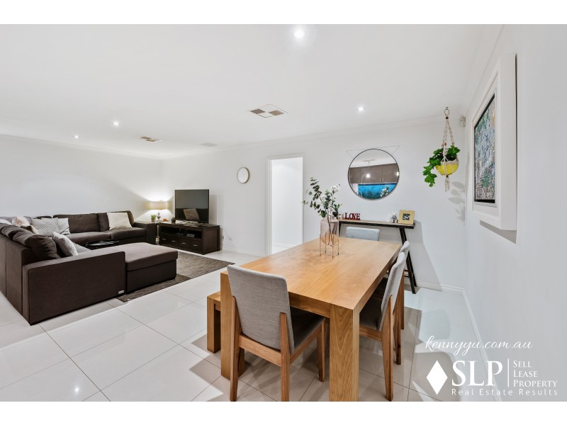 38 Hollins Bend, Madeley WA 6065