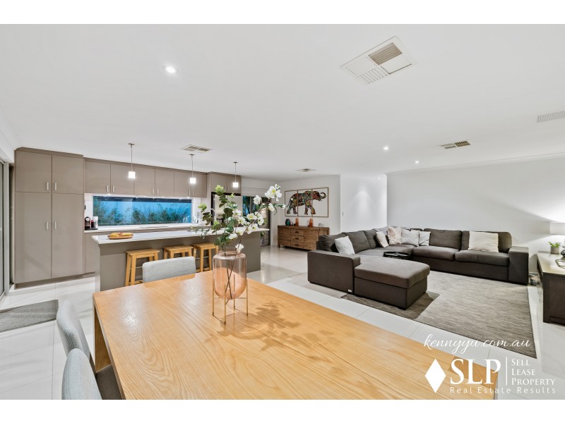 38 Hollins Bend, Madeley WA 6065