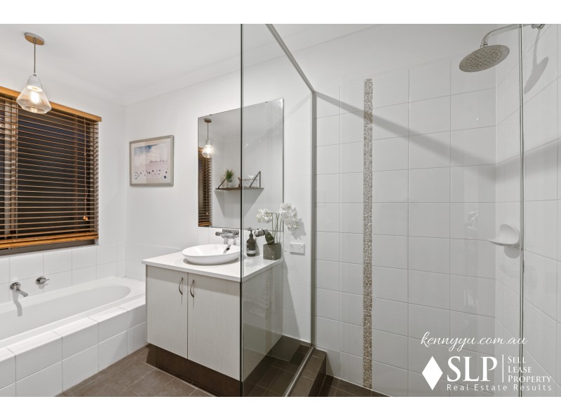 38 Hollins Bend, Madeley WA 6065