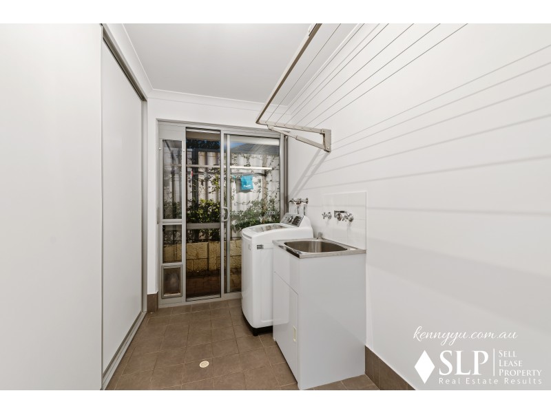 38 Hollins Bend, Madeley WA 6065