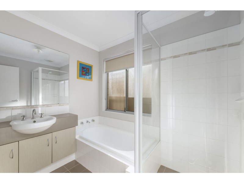 23 Verteramo Way, Hocking WA 6065