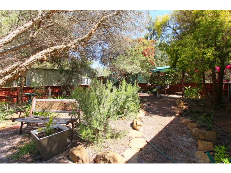 12 McKenzie Street, Muchea WA 6501