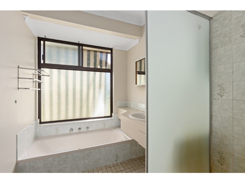 12 McKenzie Street, Muchea WA 6501