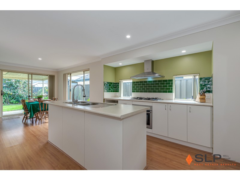 15 Jingana Road, Banksia Grove WA 6031