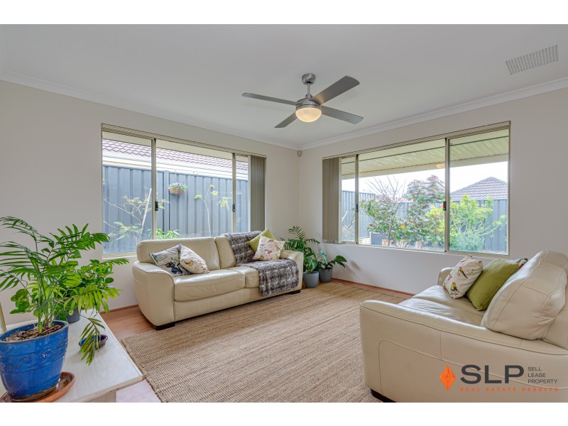 15 Jingana Road, Banksia Grove WA 6031