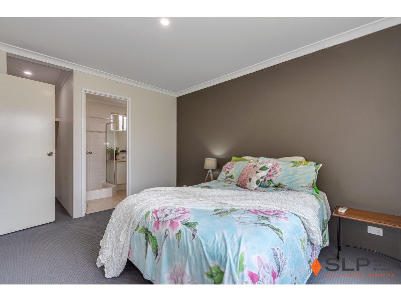 15 Jingana Road, Banksia Grove WA 6031