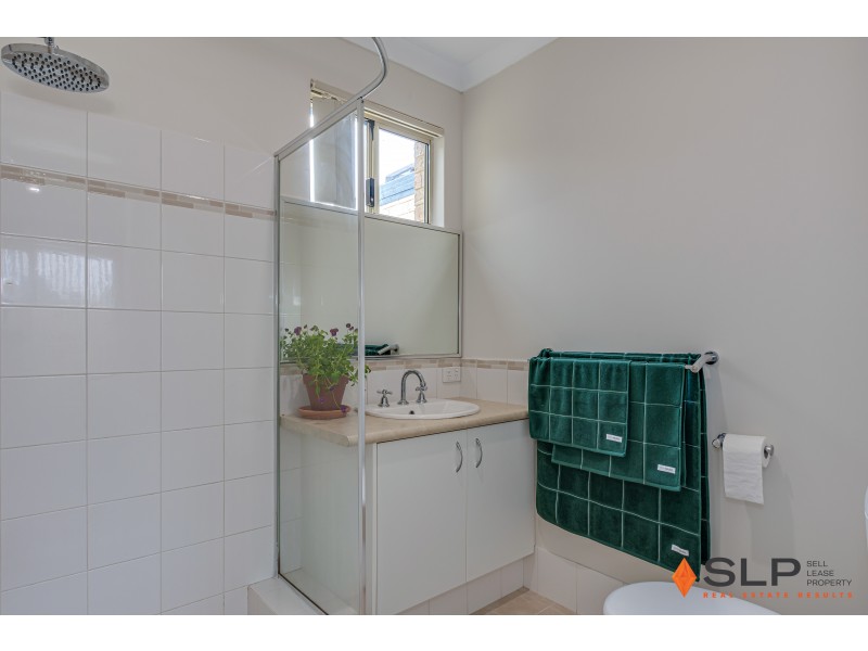 15 Jingana Road, Banksia Grove WA 6031