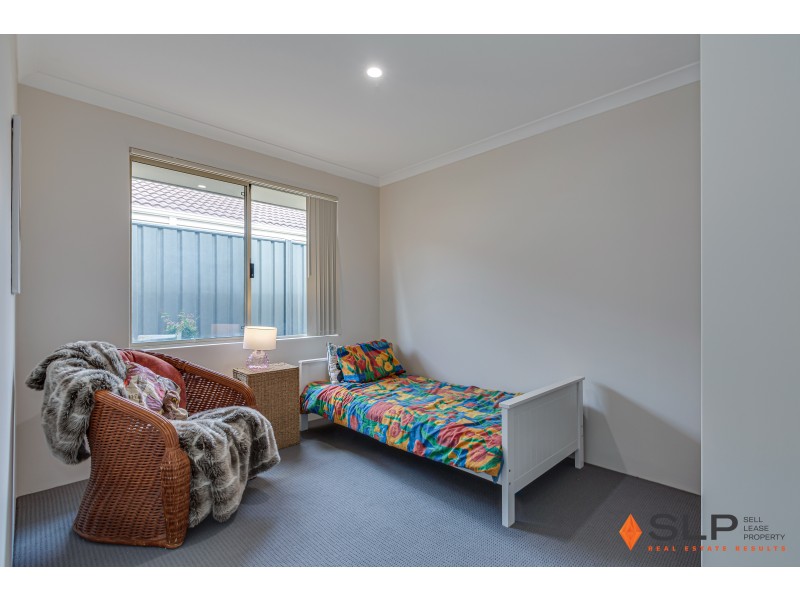 15 Jingana Road, Banksia Grove WA 6031