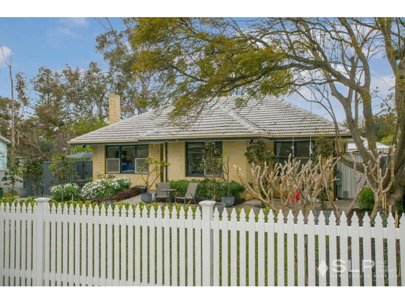 7 Chadwick Street, Hilton WA 6163