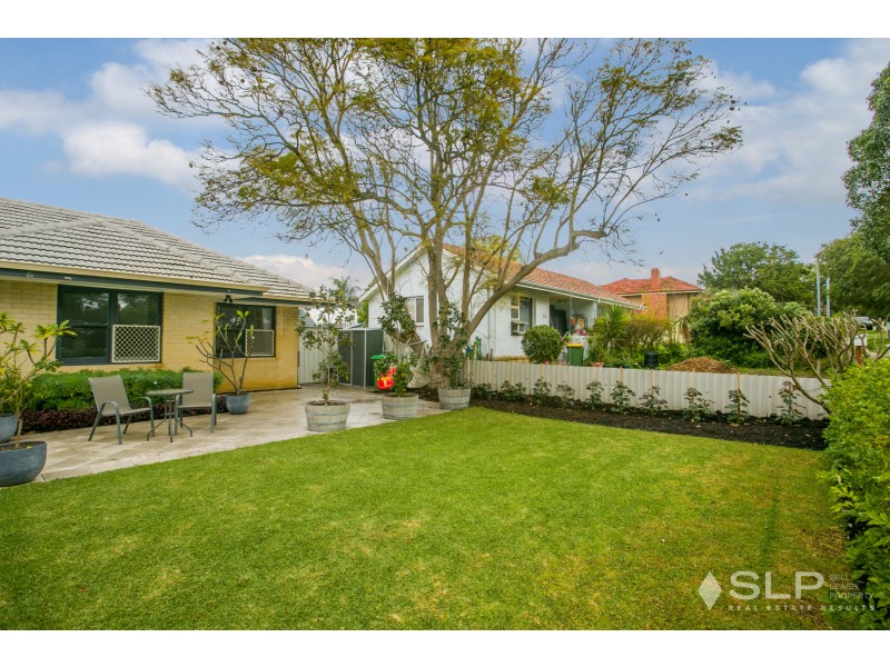 7 Chadwick Street, Hilton WA 6163
