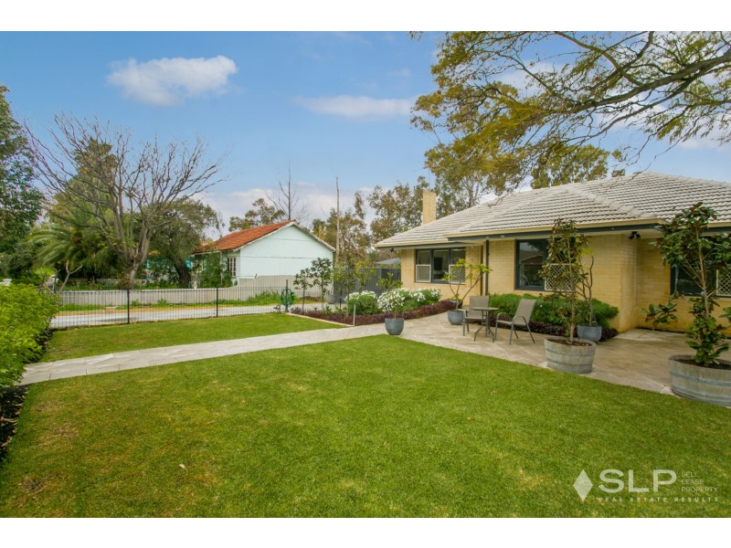 7 Chadwick Street, Hilton WA 6163