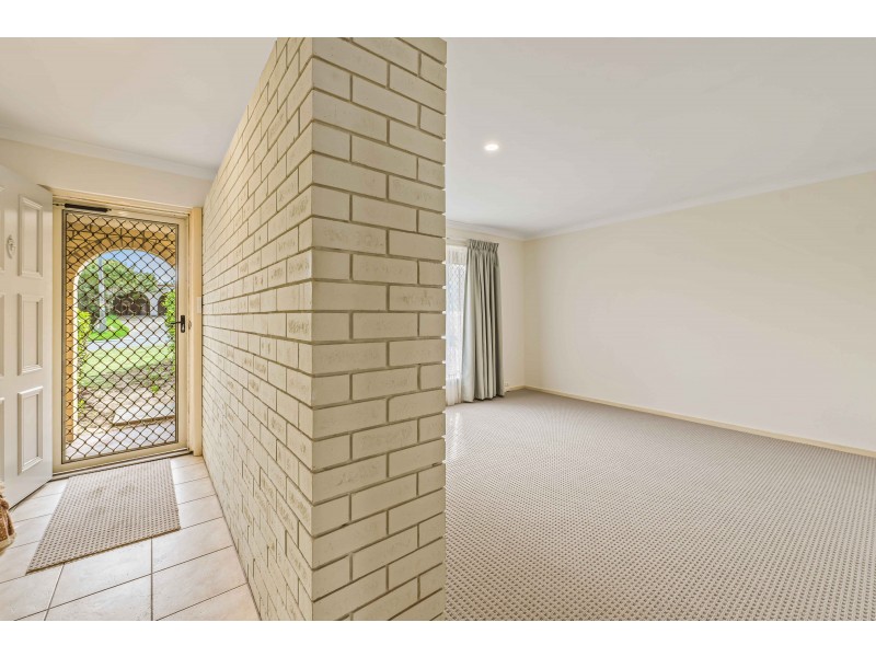 4 Topeka Place, Wanneroo WA 6065