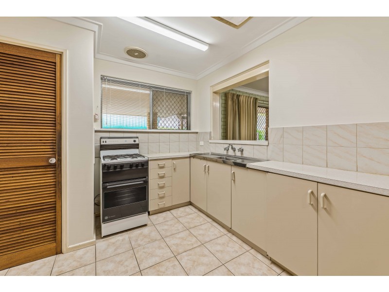 4 Topeka Place, Wanneroo WA 6065